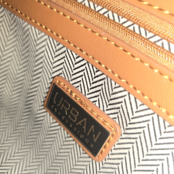 Urban Expression Purse - Picture 4 of 5